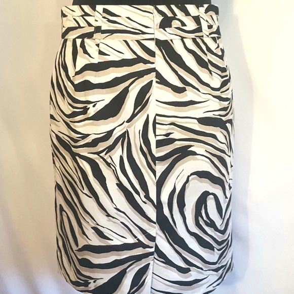 Loft Animal Print Pencil Skirt - Picture 5 of 8